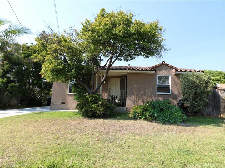 622 Center Street  Costa Mesa CA 92627 photo