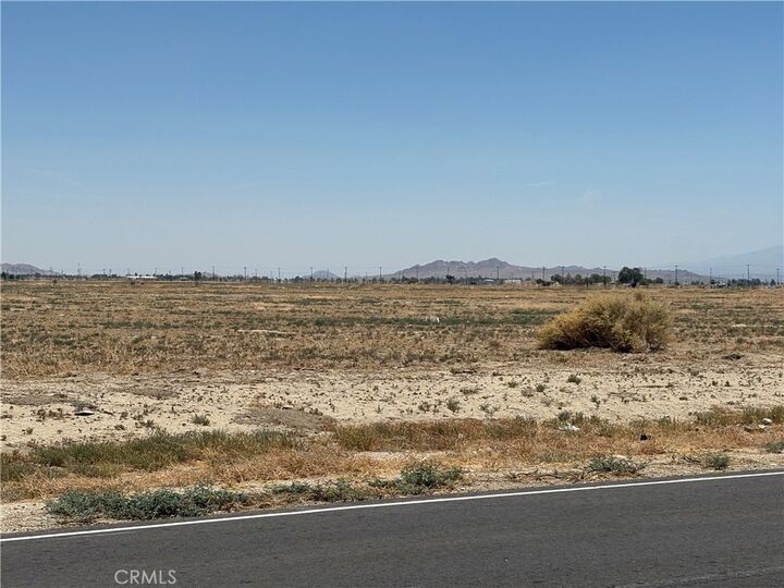 60 St E Avenue H 8  Lancaster CA 93535 photo
