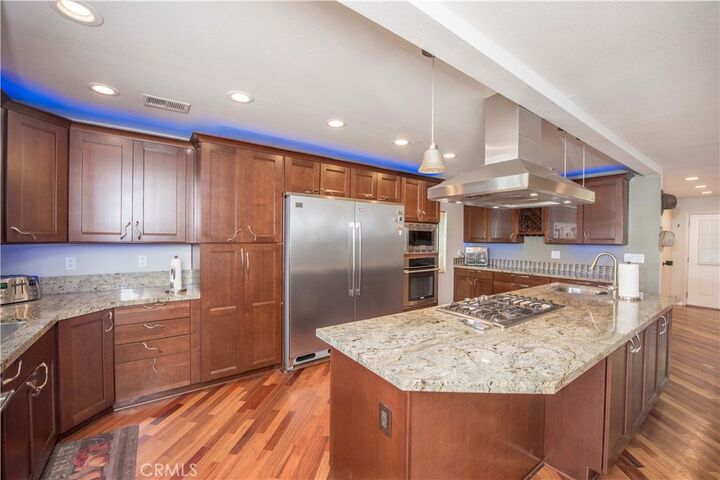 Property Photo:  9378 Palmetto Avenue  CA 92335 