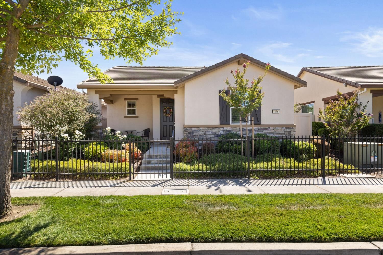 Property Photo: 4036 Hovnanian Drive CA 95834