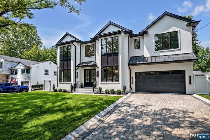 Property Photo: 735 Bush Place NJ 07652