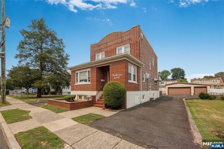 Property Photo:  170 Pake Street  NJ 07110 