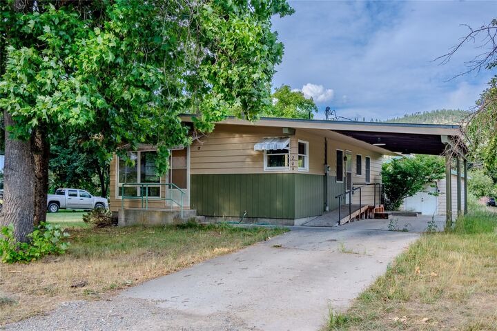 Property Photo:  209 E Mineral Avenue  MT 59935 