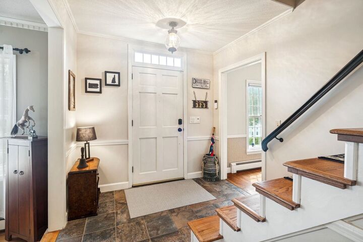 Property Photo:  1 Brimstone Hill Road  NH 03031 