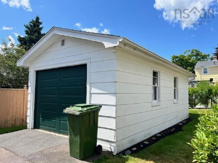 Property Photo: 24 Hayward Court NS B2N 3C2