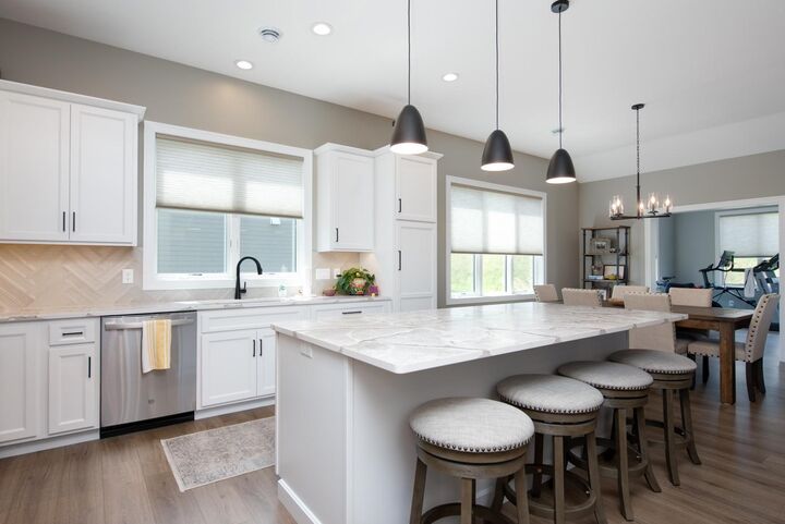 Property Photo:  1026 Mahoe Way  MN 56001 