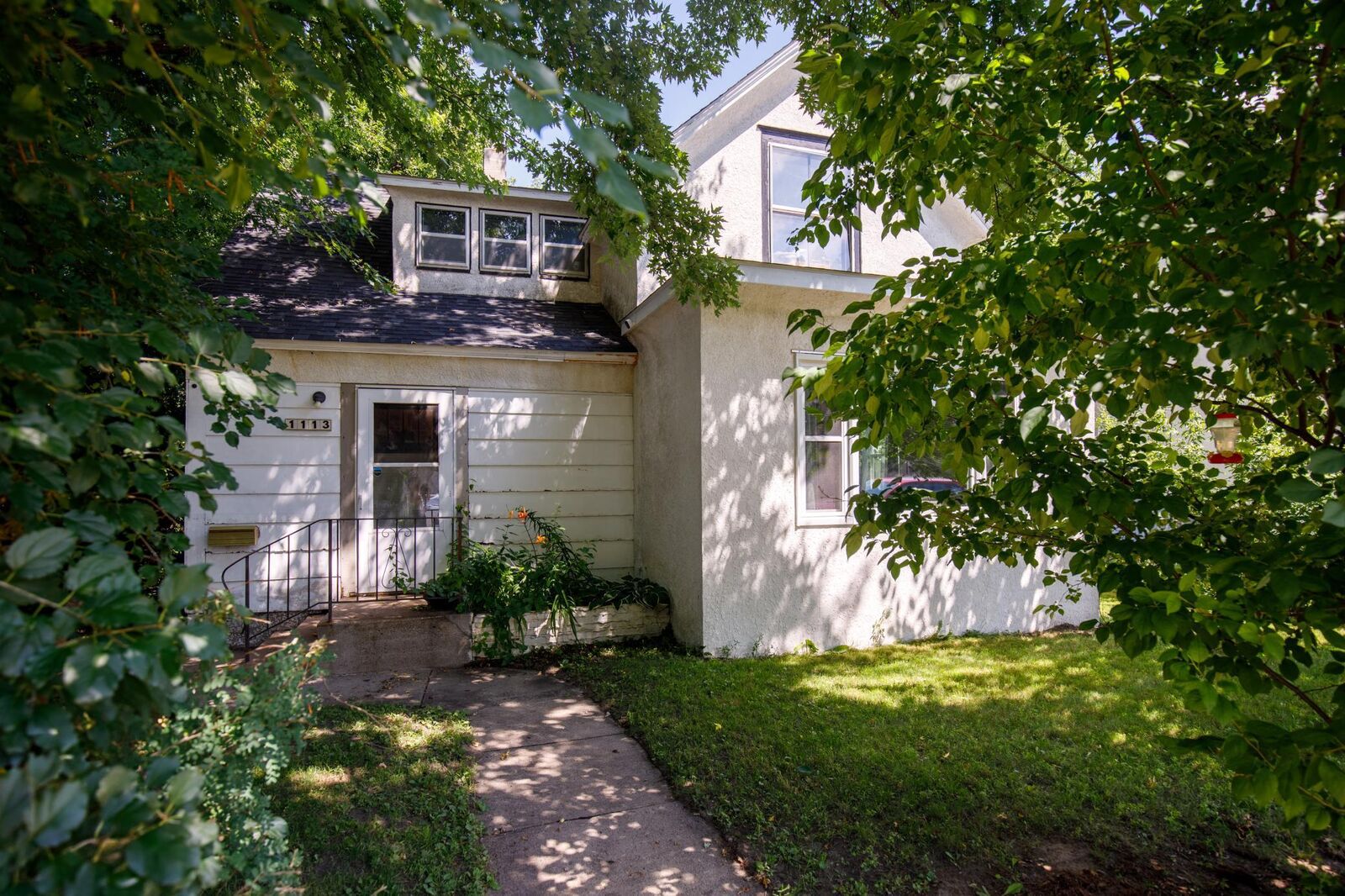 Property Photo:  1113 Pine Street  MN 56401 
