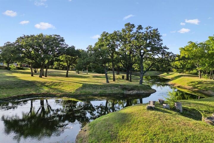 Property Photo:  127 Jellico Circle  TX 76092 