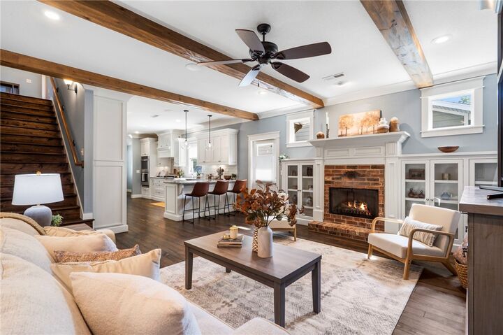 Property Photo:  415 NW 5th Street  AR 72712 
