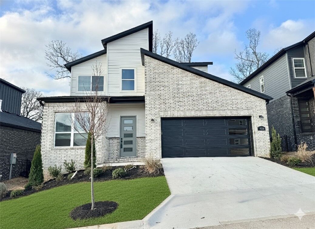 Property Photo: 3200 N Sumac Drive AR 72703