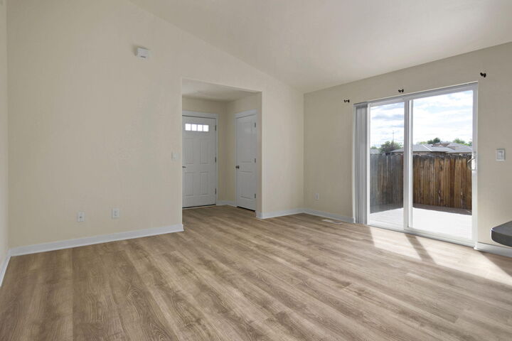 Property Photo: 2870 NE Jackdaw Drive OR 97701