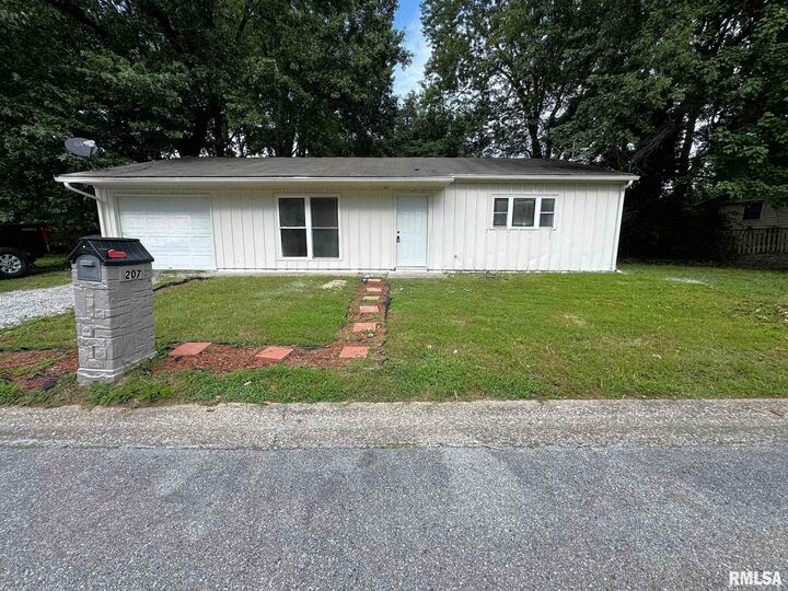 207 Friedline Drive  Carbondale IL 62901 photo