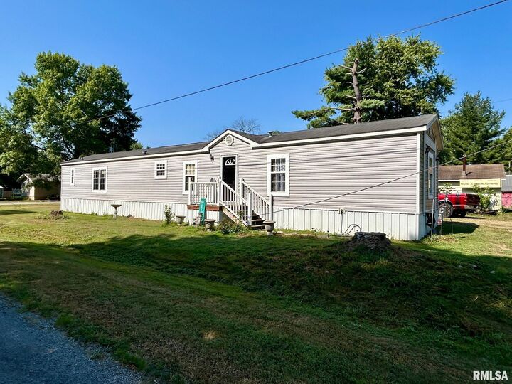 Property Photo:  501 Grant Avenue  IL 62927 