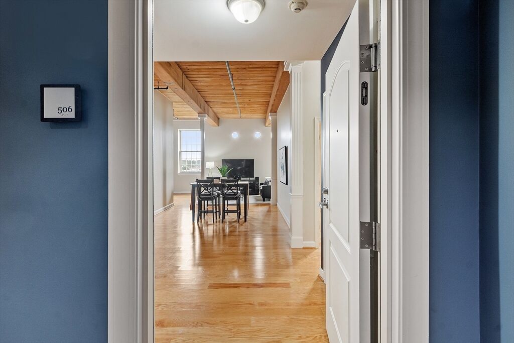 Property Photo:  52 Lawewnce Dr. M506  MA 01854 