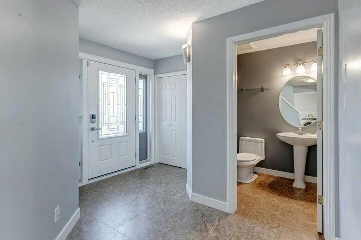 Photo de la propriété: 20 Big Springs Mews SE AB T4A 1H3