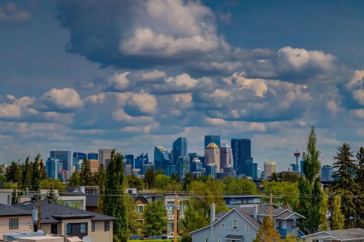 Property Photo:  3410 20 Street SW 414  AB T2T 3Z2 