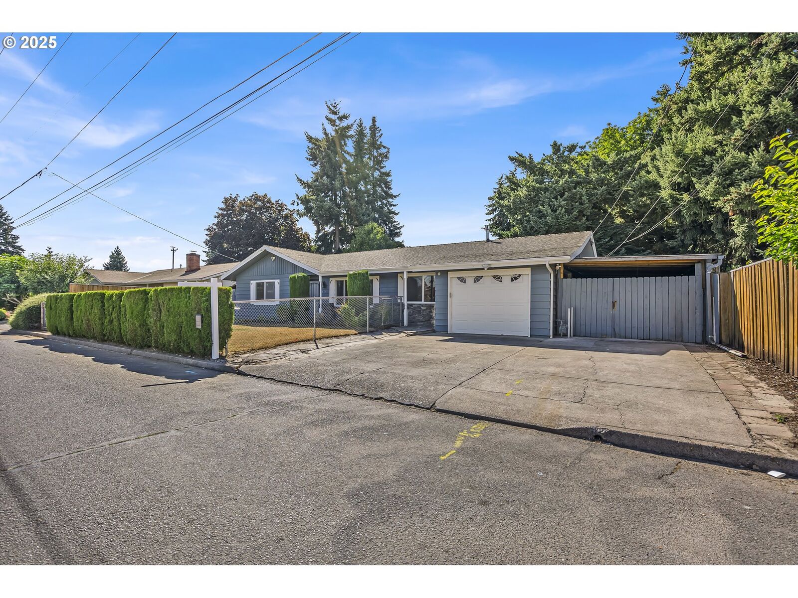 Property Photo:  471 Marshall St  OR 97071 