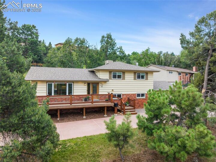 Property Photo:  1013 Sun Drive  CO 80905 