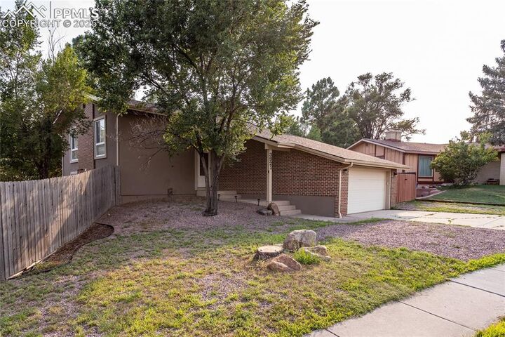 Property Photo: 3921 S Carefree Circle CO 80917
