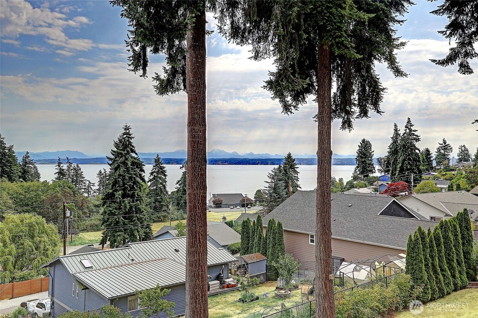 Property Photo:  1237 SE Camano Drive  WA 98282 