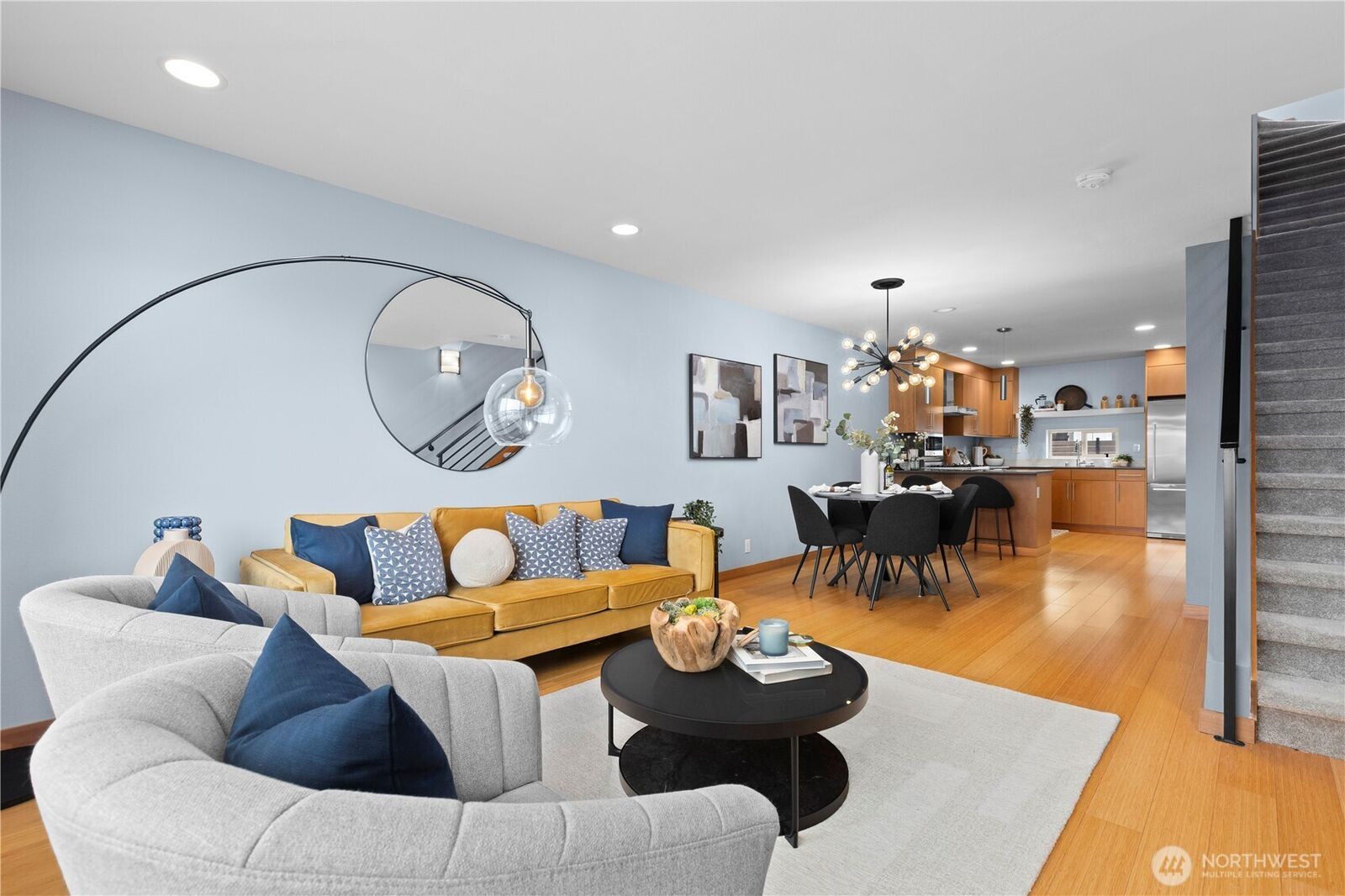 Property Photo:  4710  37th Avenue SW B  WA 98126 