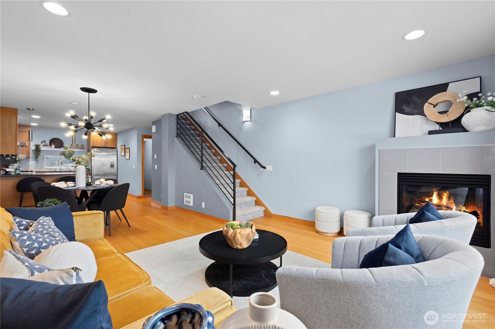 Property Photo: 4710 37th Avenue SW B WA 98126