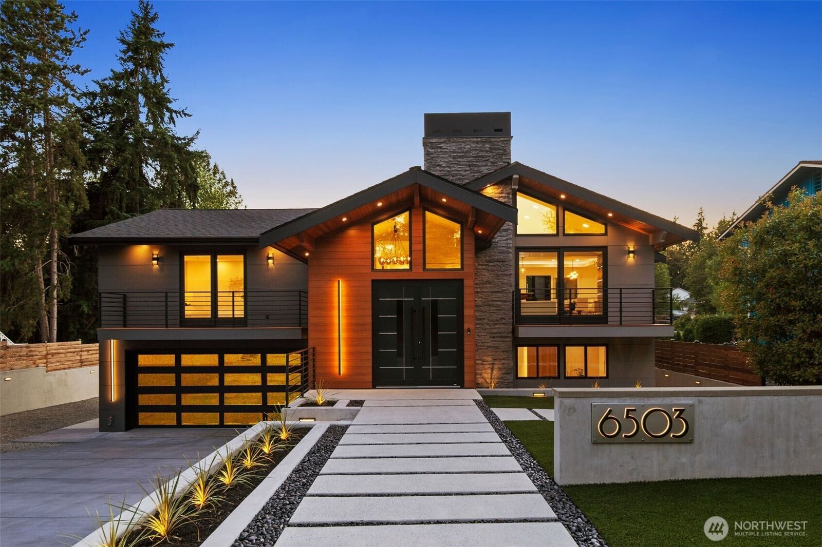Property Photo:  6503  152nd Avenue NE  WA 98052 