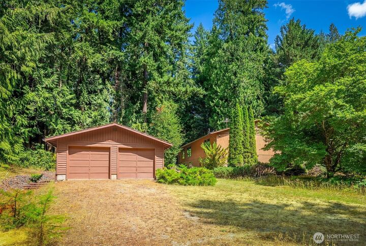 Property Photo:  1621  290th Avenue NE  WA 98014 