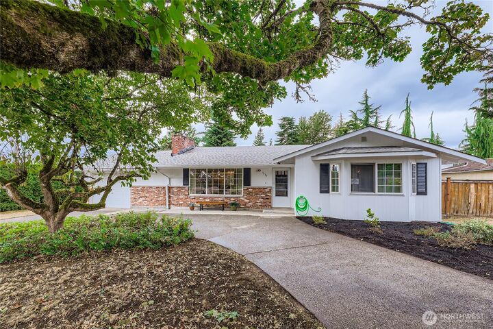 Property Photo: 1227 Short Street WA 98270