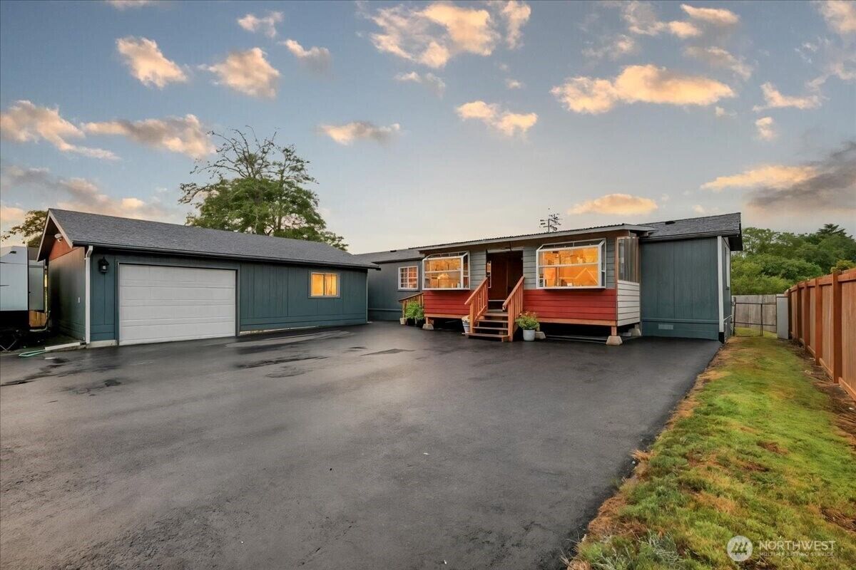 Property Photo: 7128 Ortelius Drive WA 98624