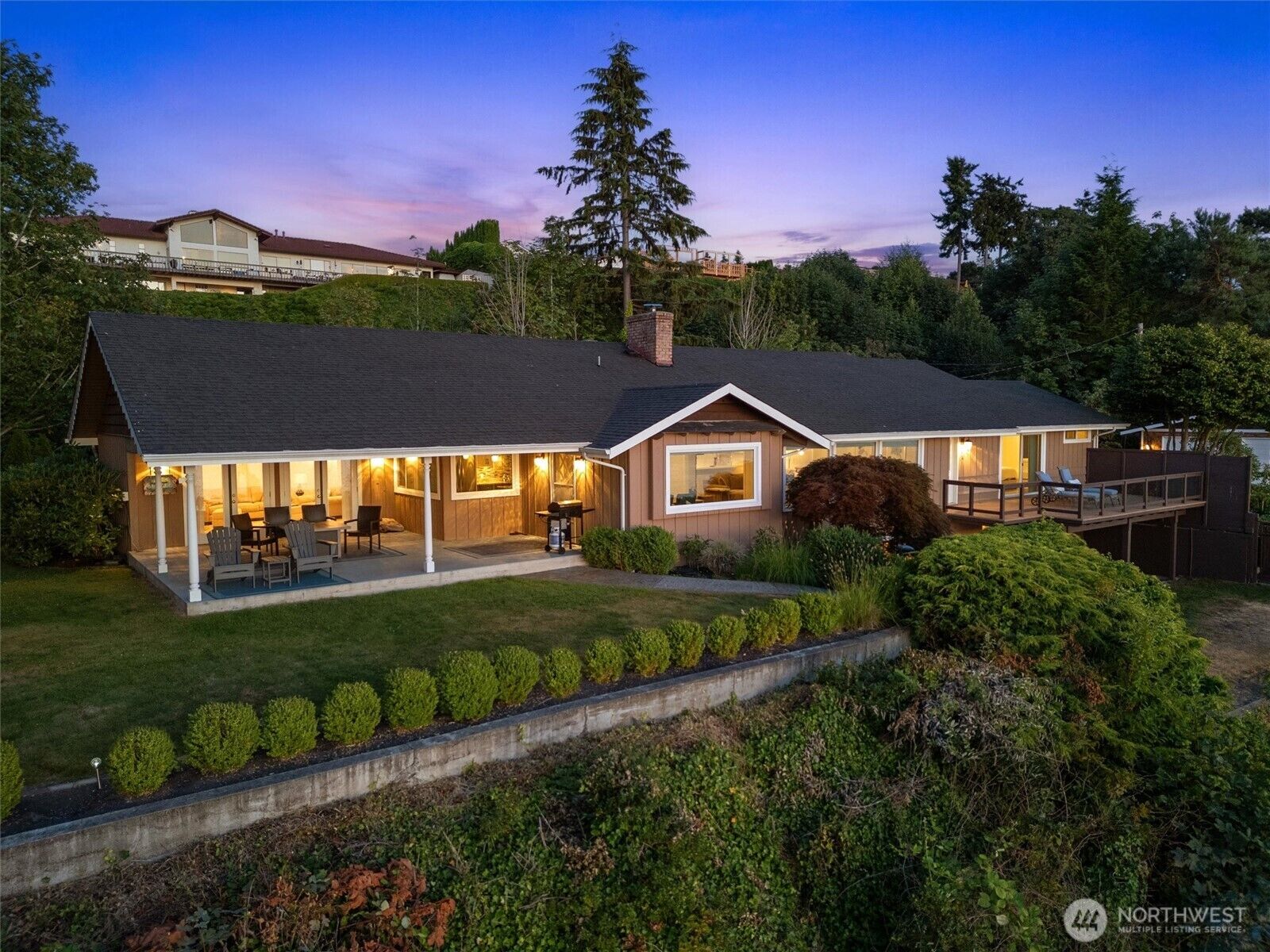 Property Photo: 28434 5th Place S WA 98198