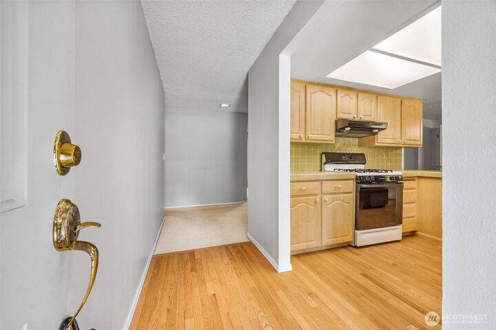 Property Photo: 10103 162nd Place NE WA 98052