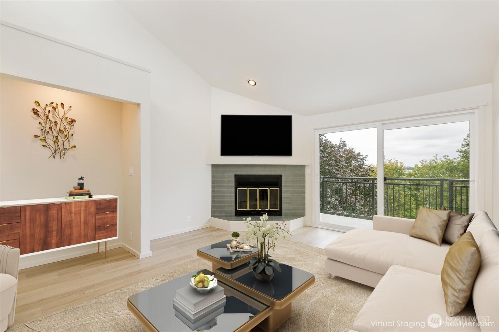 Property Photo:  150 NE 95th Street 404  WA 98115 