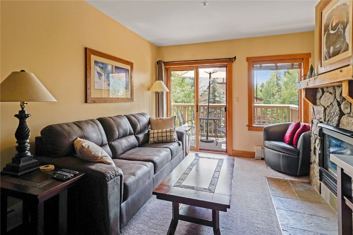 Property Photo:  20 Hunki Dori Court 2262  CO 80435 