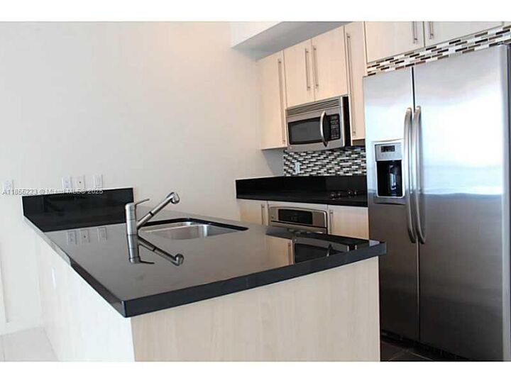 Property Photo: 79 SW 12th St 2404-S FL 33130