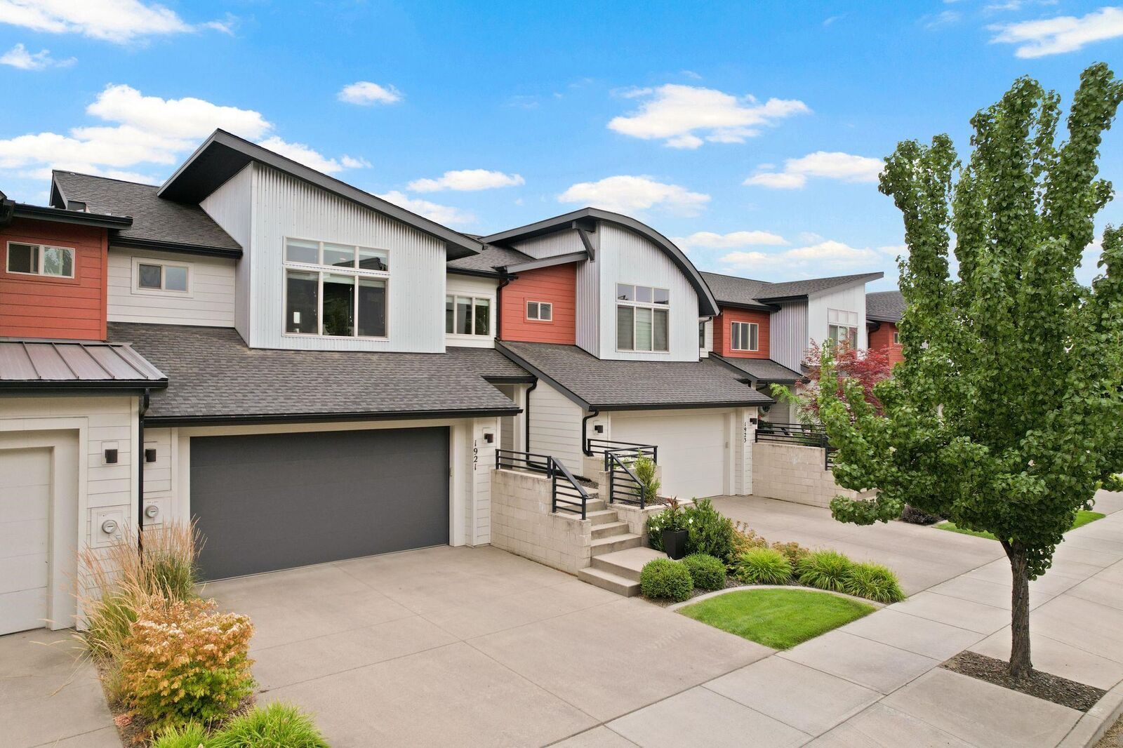 Property Photo:  1921 W Centennial Way  WA 99201 