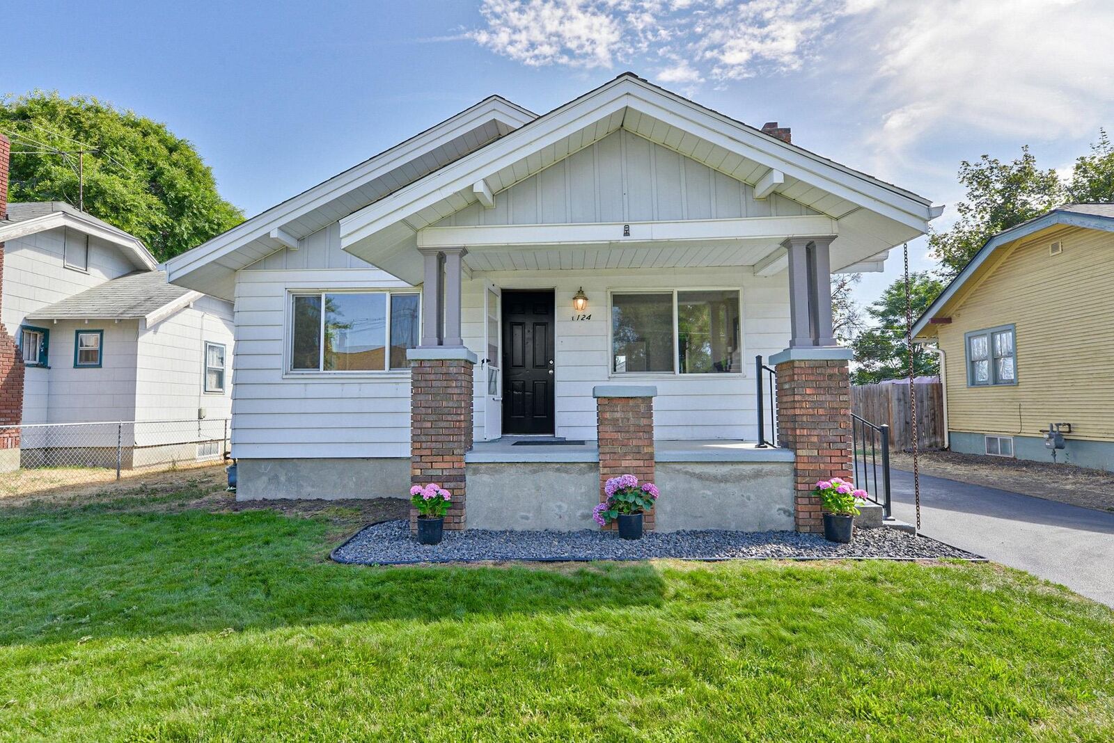 Property Photo: 124 E Gordon Ave WA 99207