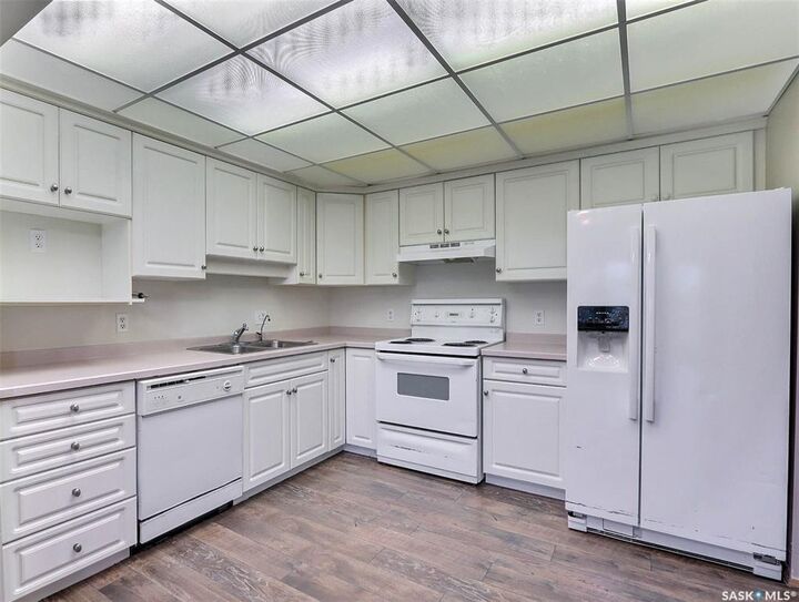 Property Photo: 305 34th Street W 215 SK S6V 8B8
