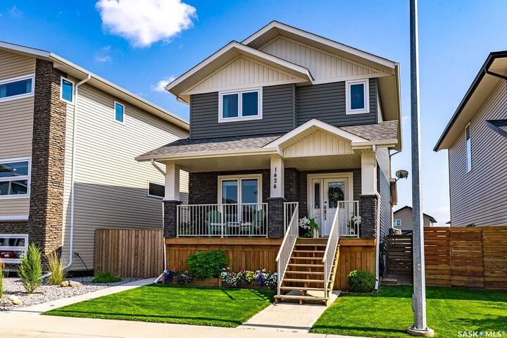 Property Photo:  1424 Cassat Drive  SK S0K 2T1 