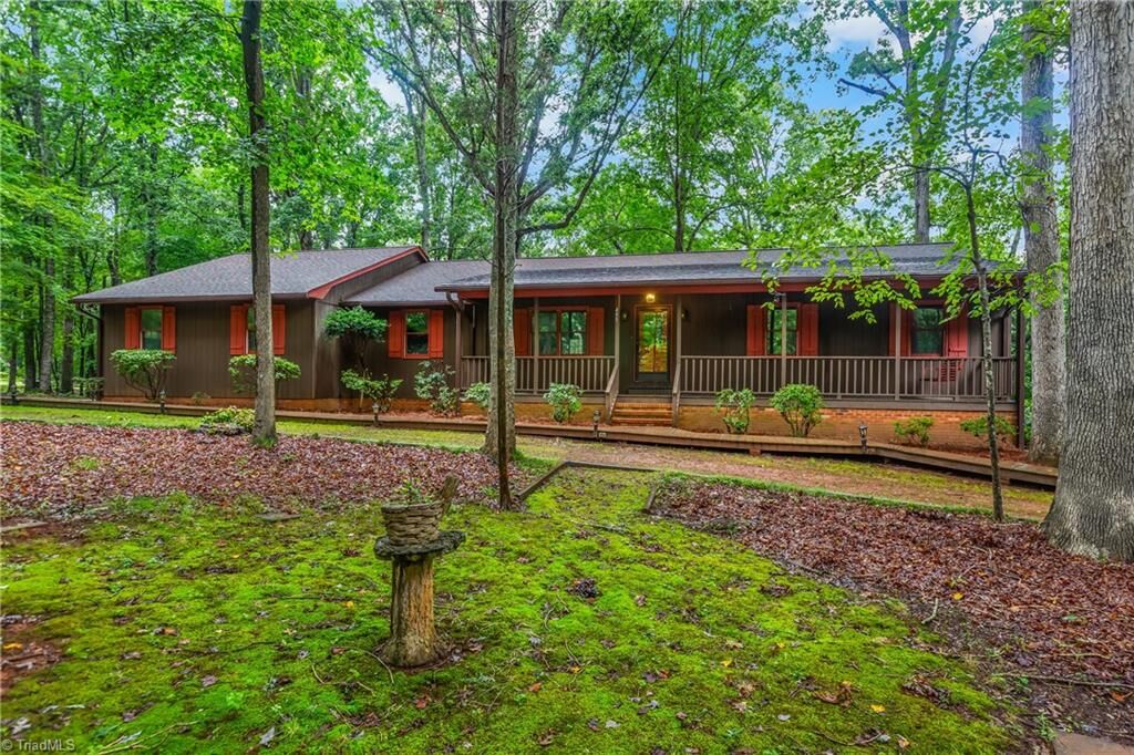 Property Photo:  495 Maverick Road  NC 27284 