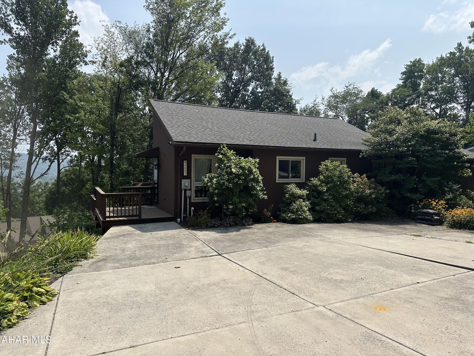 Property Photo: 4607 Lyndale Road PA 16602