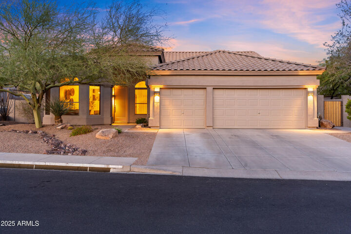 Property Photo: 3827 N Ladera -- AZ 85207