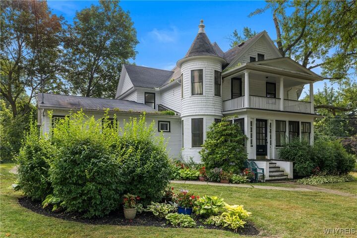 Property Photo:  270 S 4th Street  NY 14092 