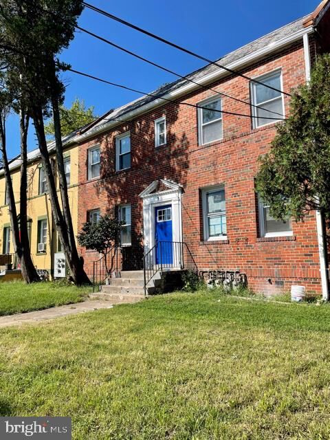 Property Photo: 5822 9th Street NW 2 DC 20011