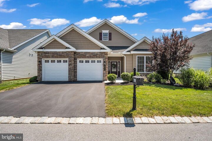 Property Photo: 621 Republic Way PA 17050