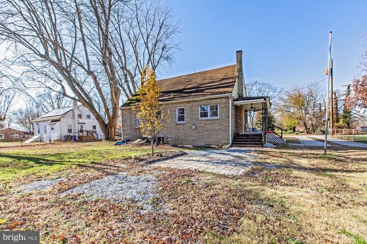 Property Photo: 9 S Tilbury Rd NJ 08079