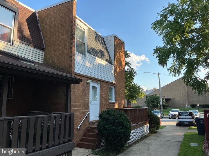 Property Photo: 328 Compton Court DE 19801