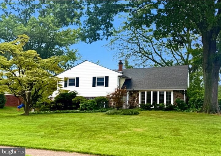 1861 Lippincott Road  Huntingdon Valley PA 19006 photo