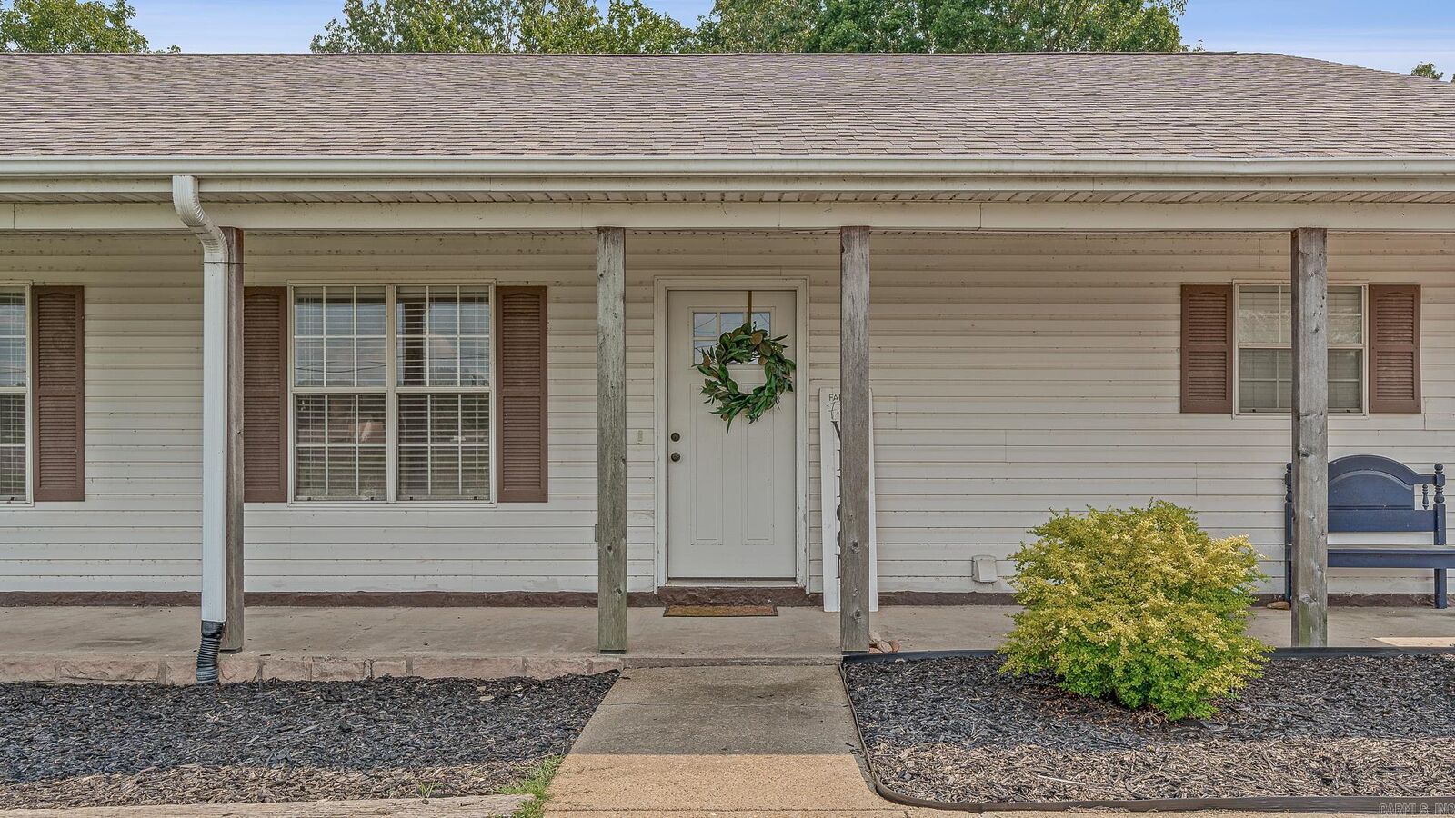 Property Photo:  1577 County Road 318  AR 72401 