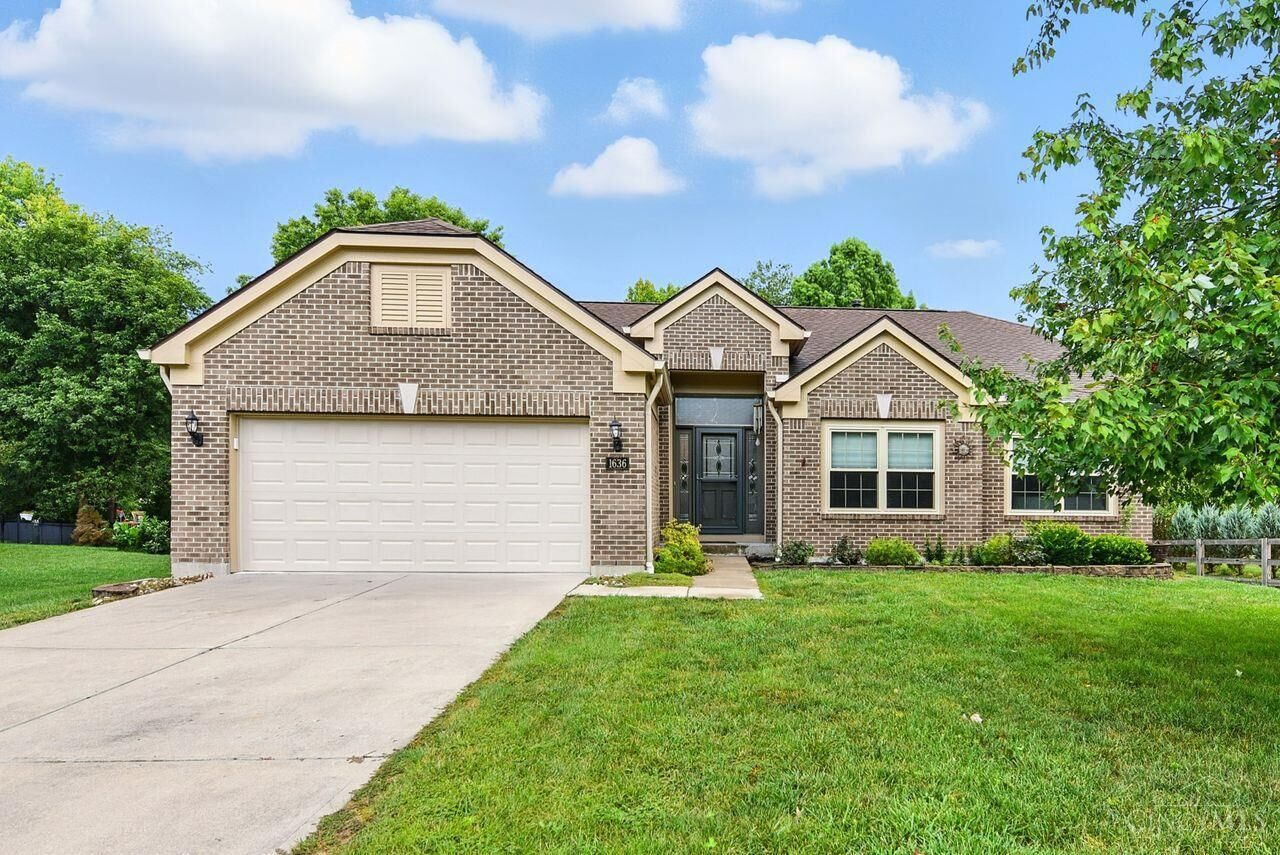 Property Photo:  1636 Squires Wood Court  OH 45150 